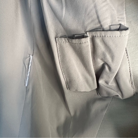 Elizabeth & Clarke | Gray Open Ponte Knit Blazer with Stain Tech Size 6 - Picture 9 of 12